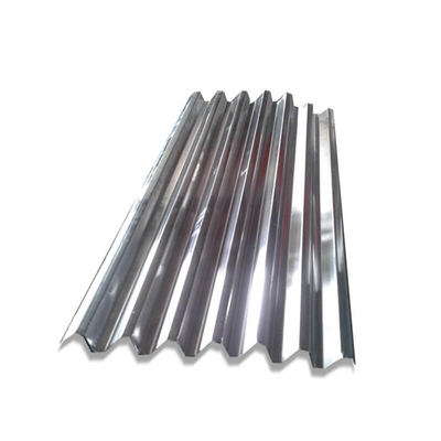610mm hanno galvanizzato i pannelli ondulati del metallo del calibro ondulato dello strato SGCC 18