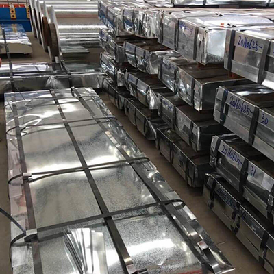 il calibro coprente dello strato galvanizzato 600-1100mm AISI 14 ha ondulato i pannelli d'acciaio Kraft