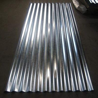 SGCH PPGI ha galvanizzato il tetto riveste i pannelli d'acciaio ondulati di 10ft ISO9001 4x8